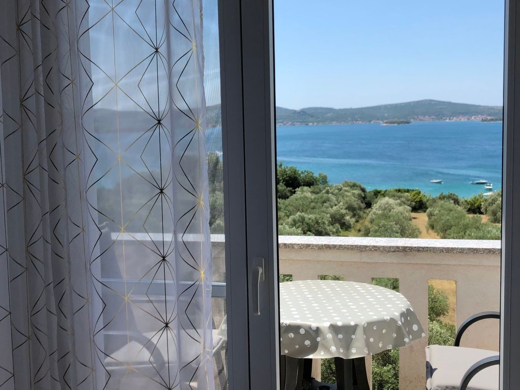 Apartments Delfini mit Panoramablick auf das Meer