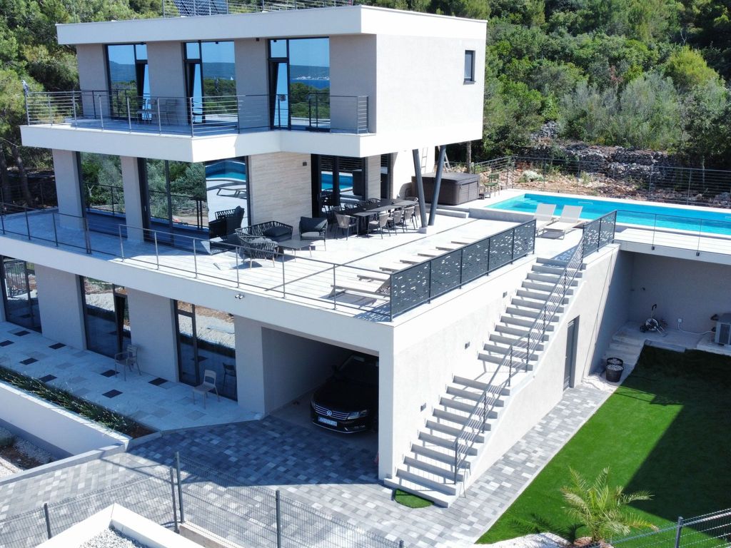 Urlaub Luxusvilla "Villa Supreme Pasman" neu