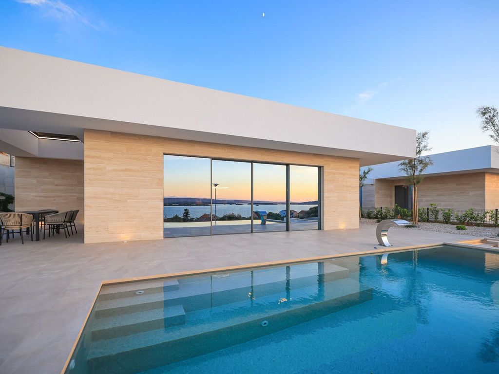 Villa View Pasman