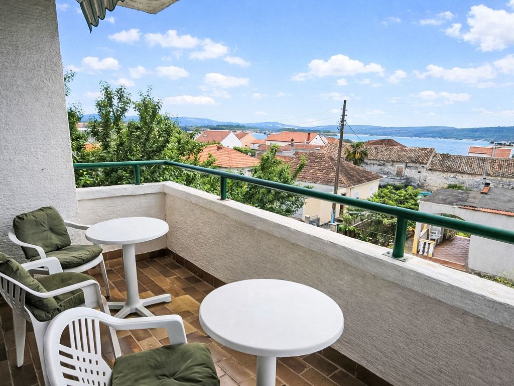 Wohnung "Blažević 2" direkt am Strand