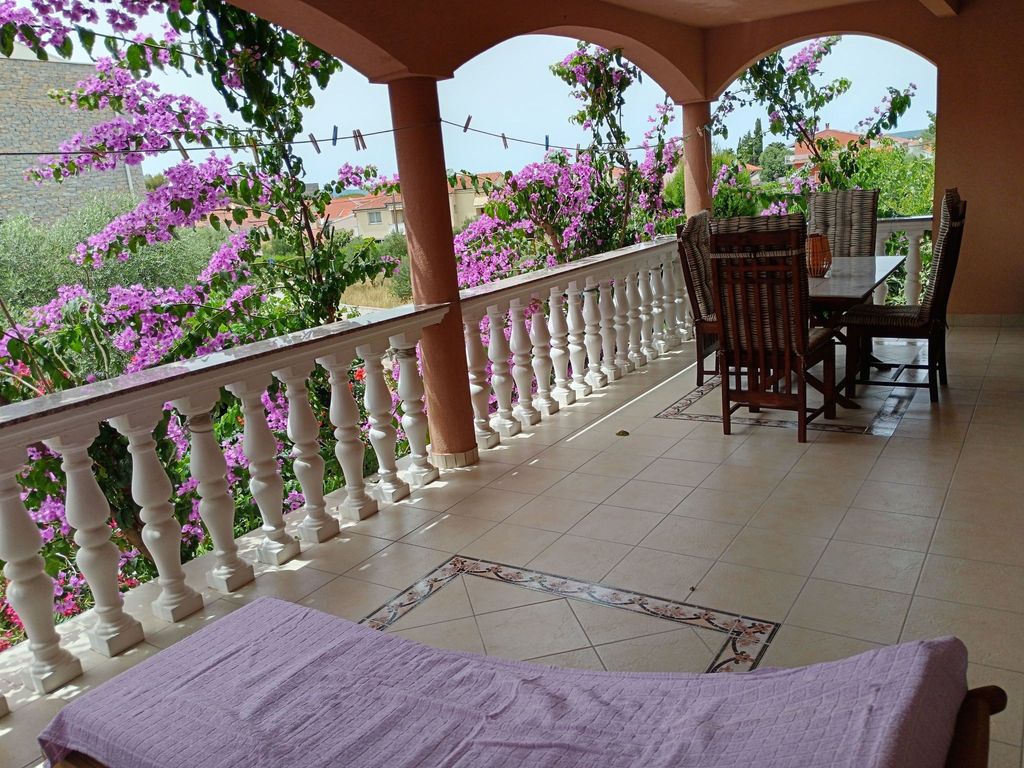 mit privater Terrasse