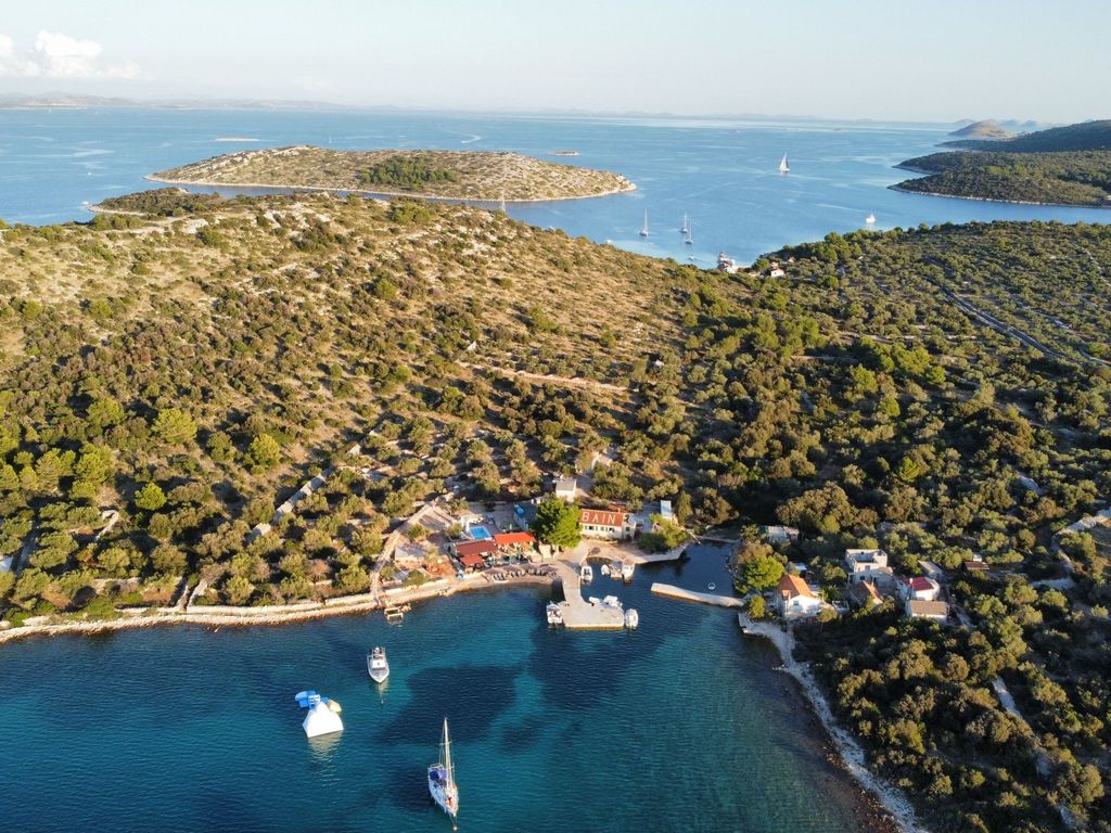 Strandhaus Lady - Ferienanlage Bain, Žut - Kornati