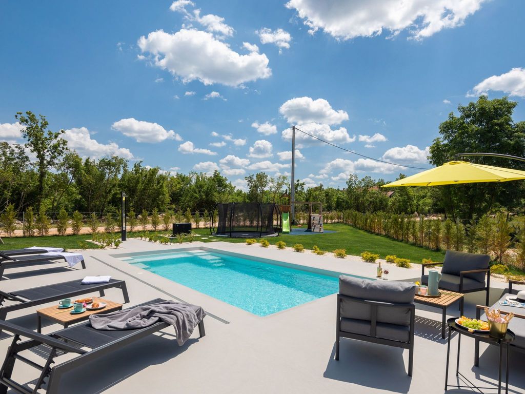 Villa Bandelli mit Spa in Oklaj