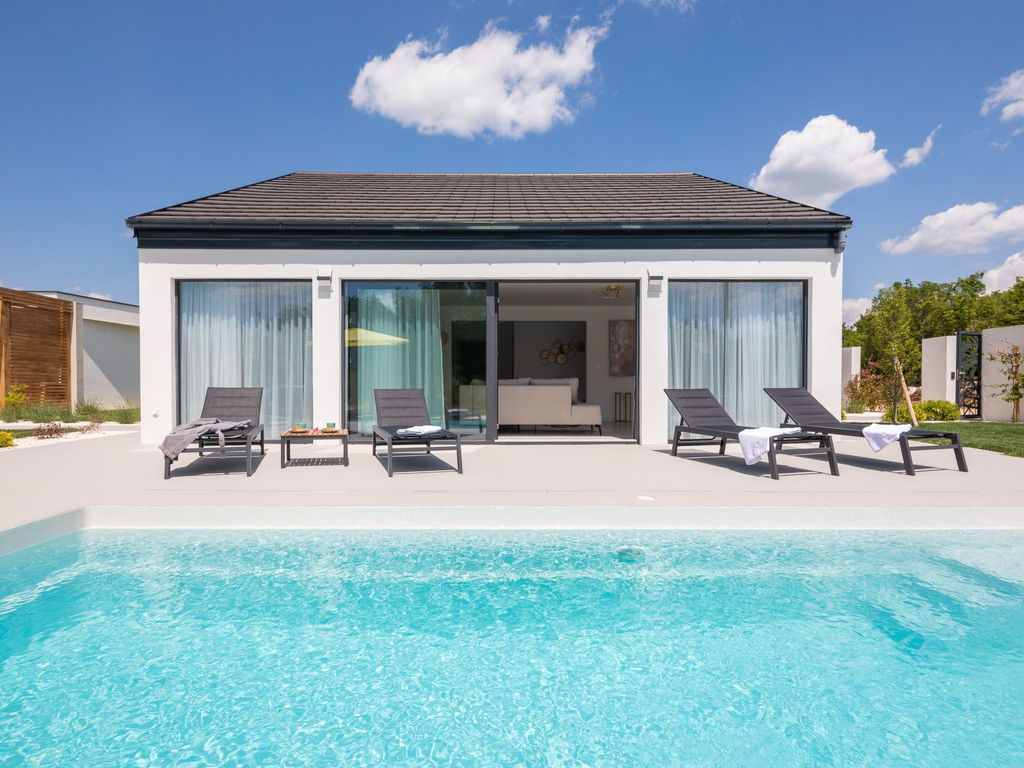 Villa Le in Oklaj
