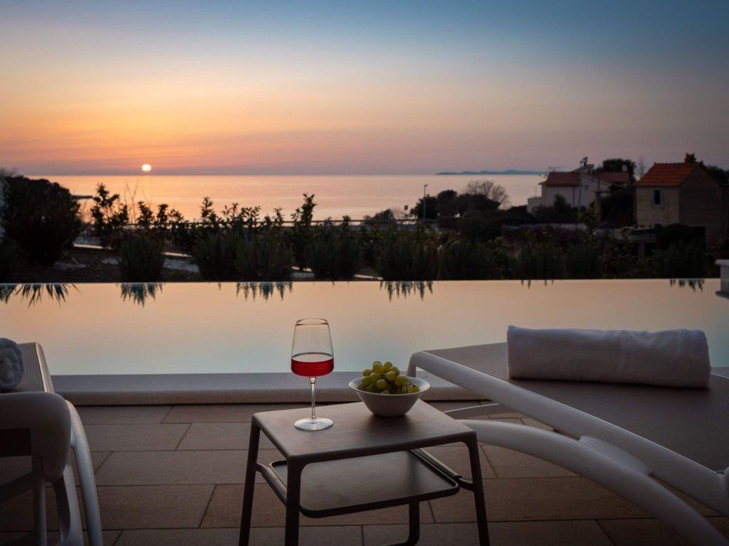 Luxusvilla Sole Dance mit atemberaubendem Ausbli