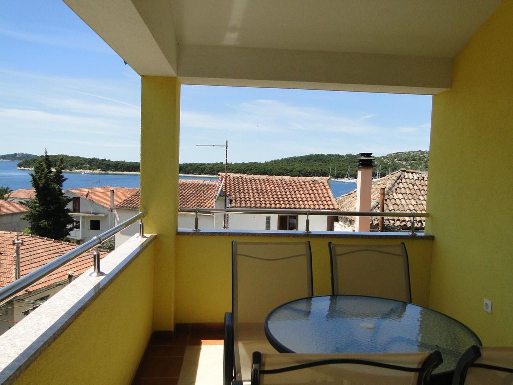 Wohnung "Niva 2" mit Blick auf das Wasser