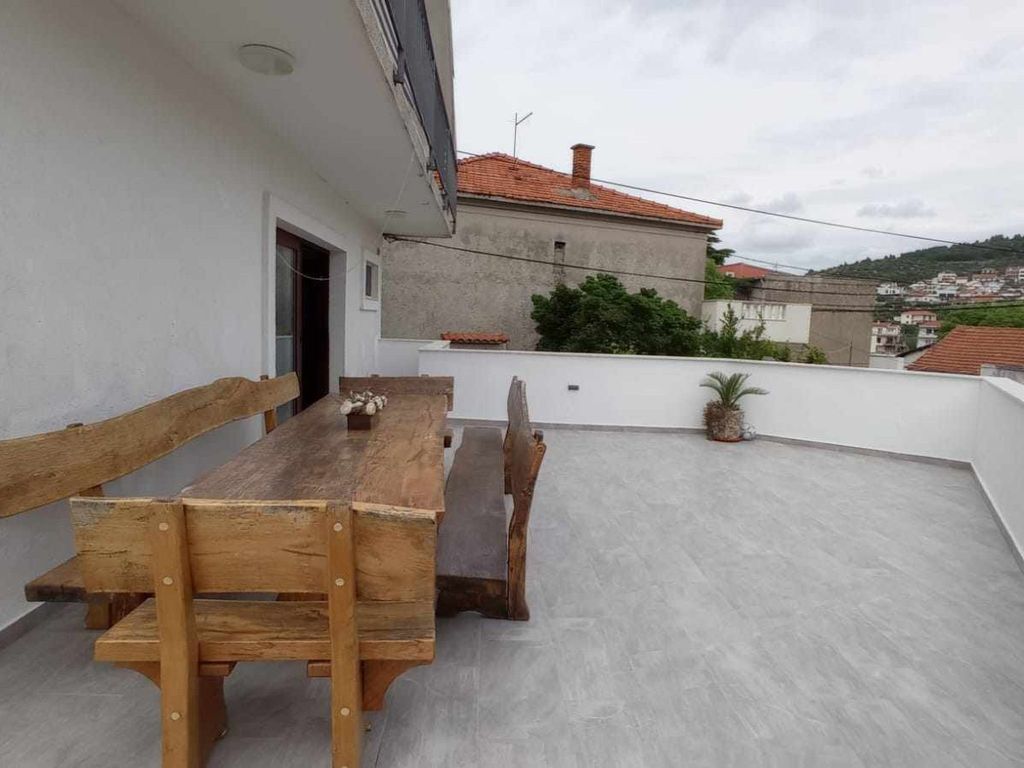 Wohnung mit Balkon