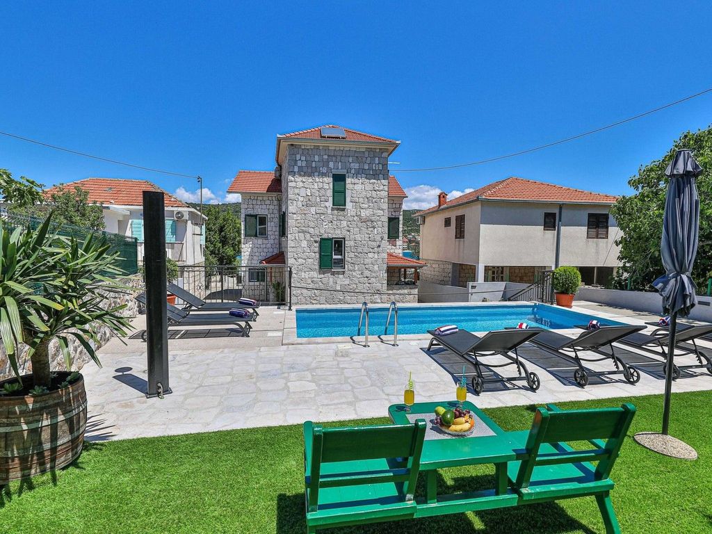 Steinvilla am Strand Nina - EOS CROATIA