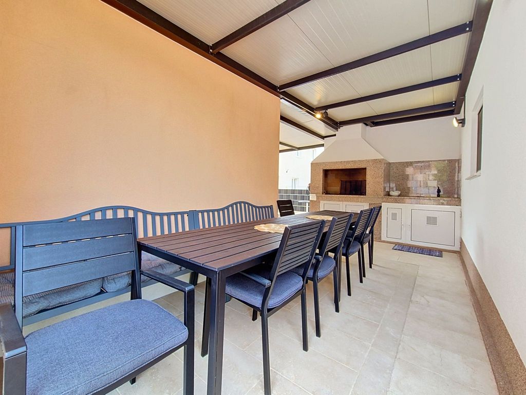 Villa Nikaroni