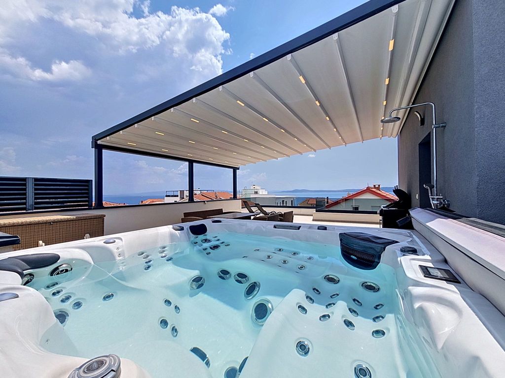 Sunny Terrace II