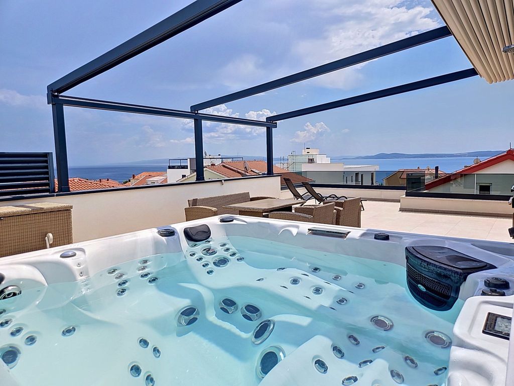 Sunny Terrace II