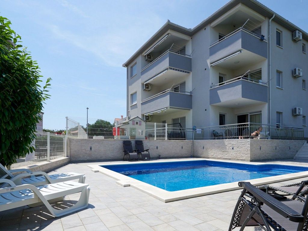 Appartement Adria mit Meerblick und Gemeinschaft