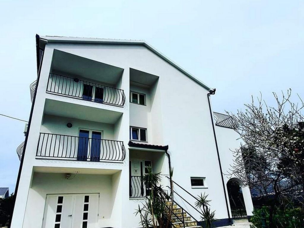 Wohnung "Esthera 6" mit Blick auf das Wasser