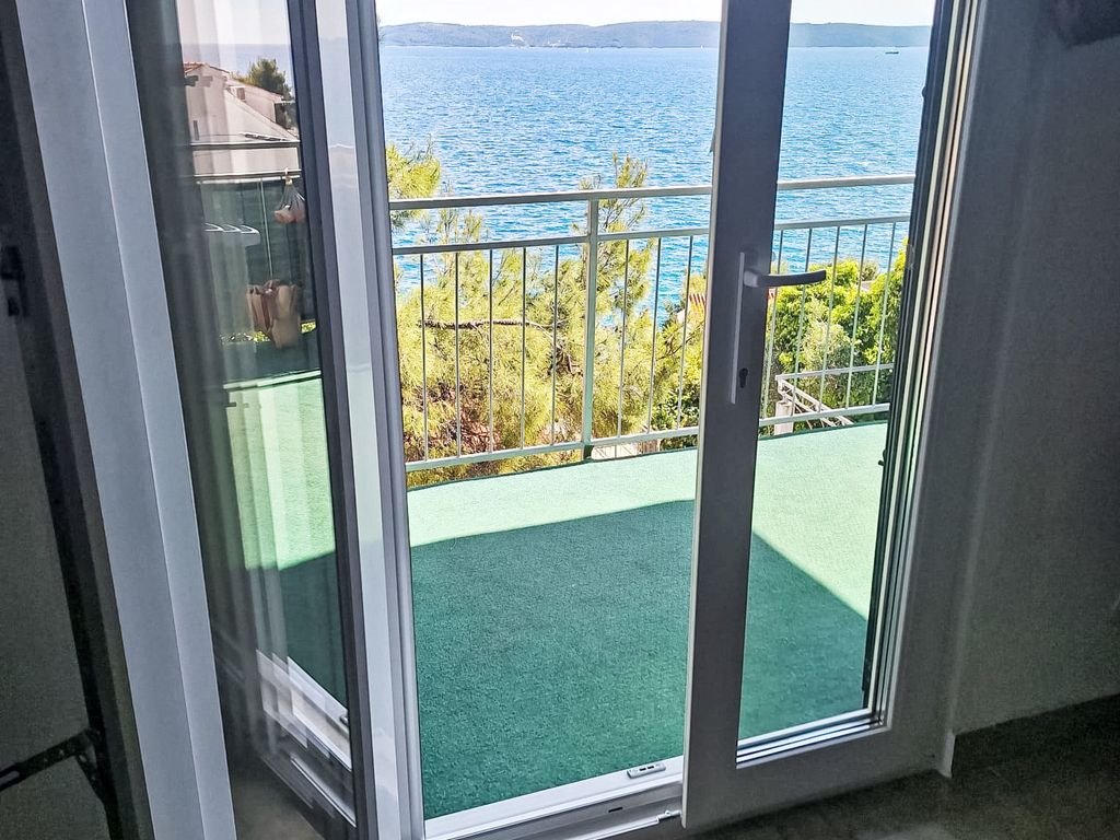 "Barbara" mit Blick auf das Wasser