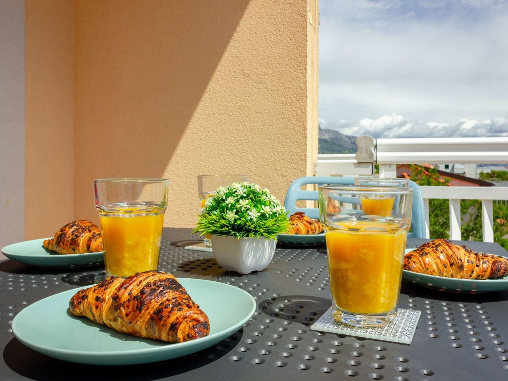 Brandneue Design-Wohnung mit großer Terrasse