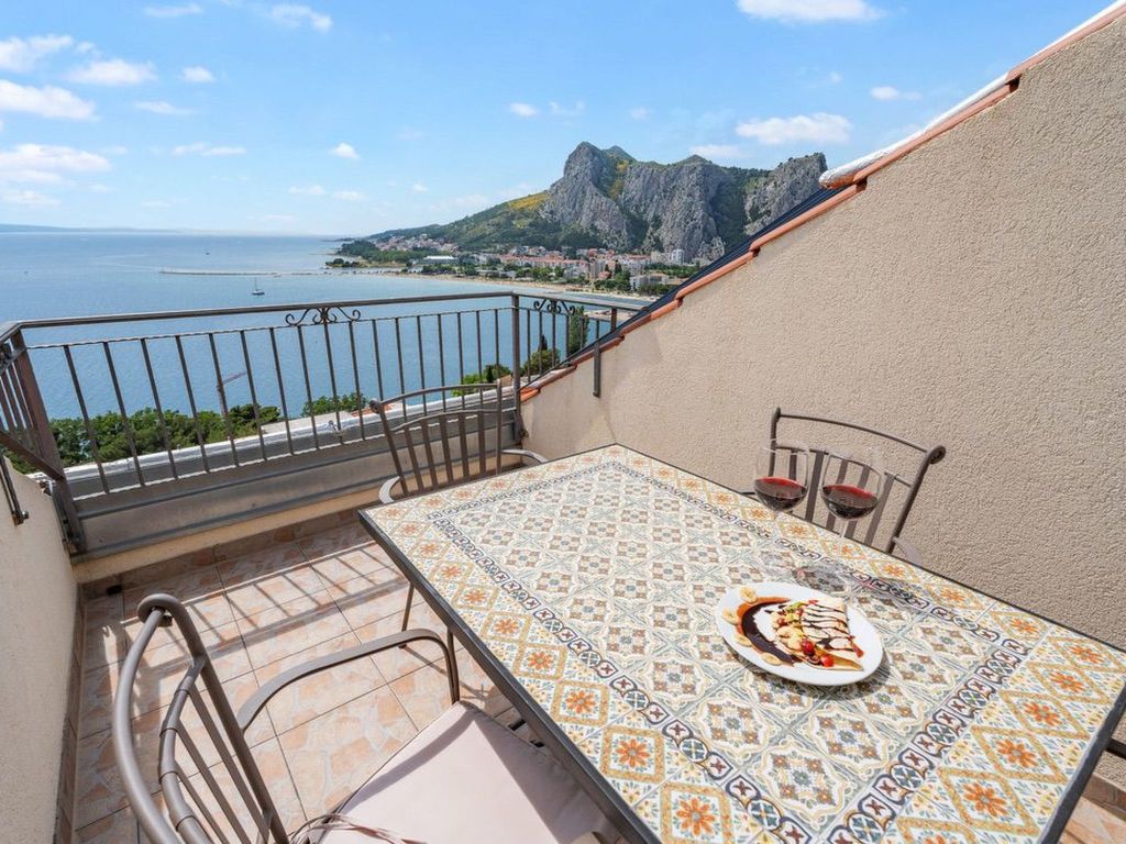 Ferienappartement mit zwei Meerblick-Balkonen