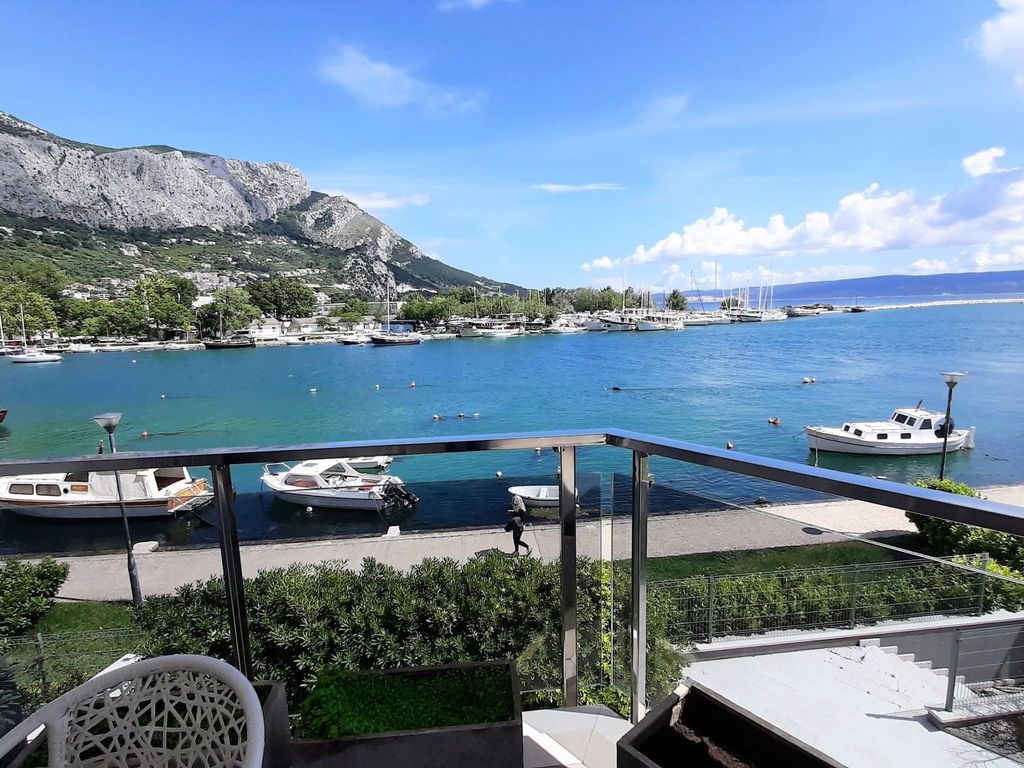 Stylisches Studio mit atemberaubendem Ausblick