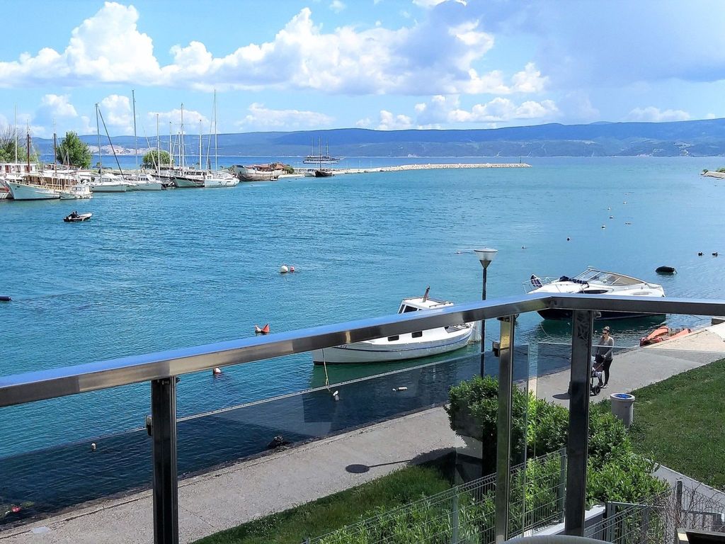 Stylisches Studio mit atemberaubendem Ausblick