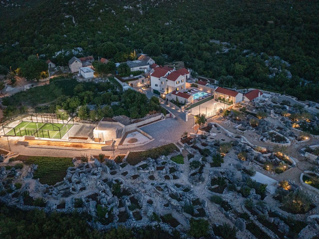 Ferienvilla "Lovorika"