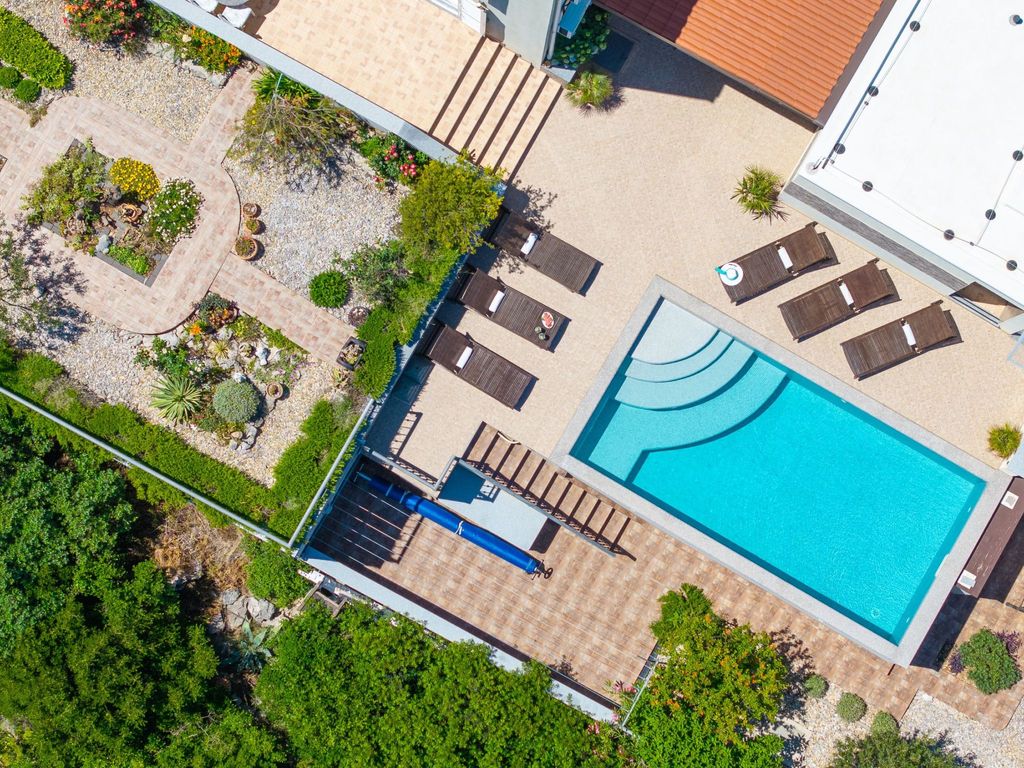 Vila Vita - 200m vom Strand mit beheiztem Pool