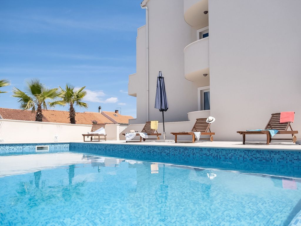 Villa 2 Pools