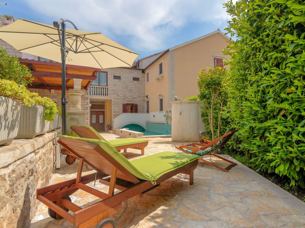Ferienvilla "Laurus" mit Blick auf das Wasser