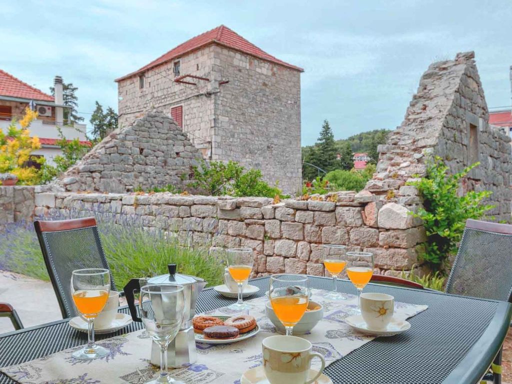 Villa "Sunshine" mit Garten, Grill und Terrasse