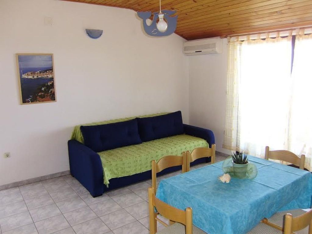 Wohnung Ana mit großer Terrasse