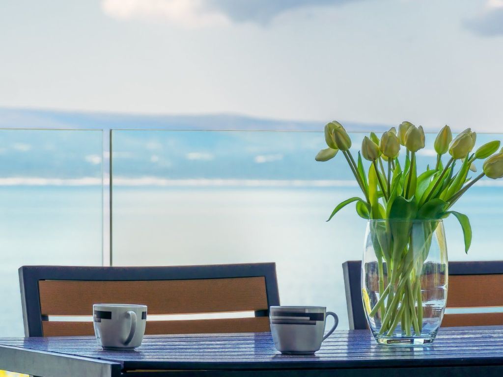 Wohnung mit Blick auf das Wasser