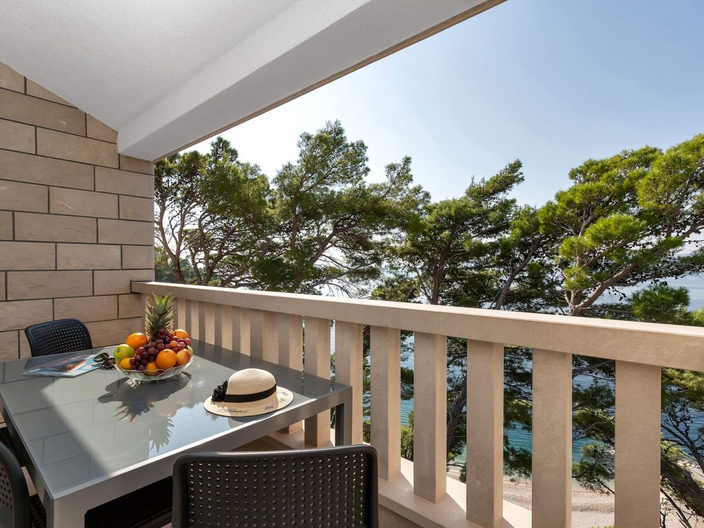 Pine Canopy Family Studio mit Meerblick A2