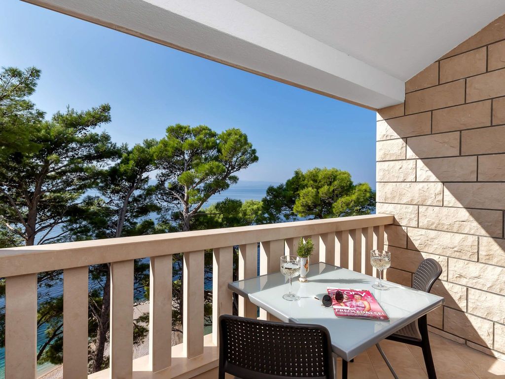 Pine Canopy Family Studio mit Balkon und Meerblick A3