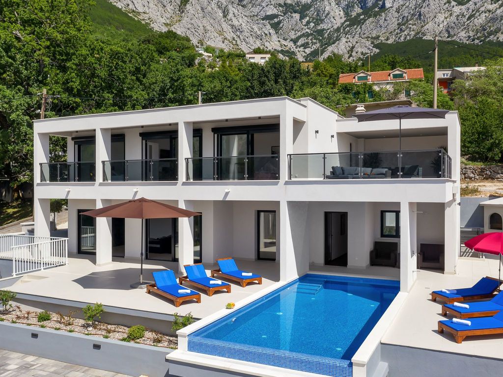 Villa "E"