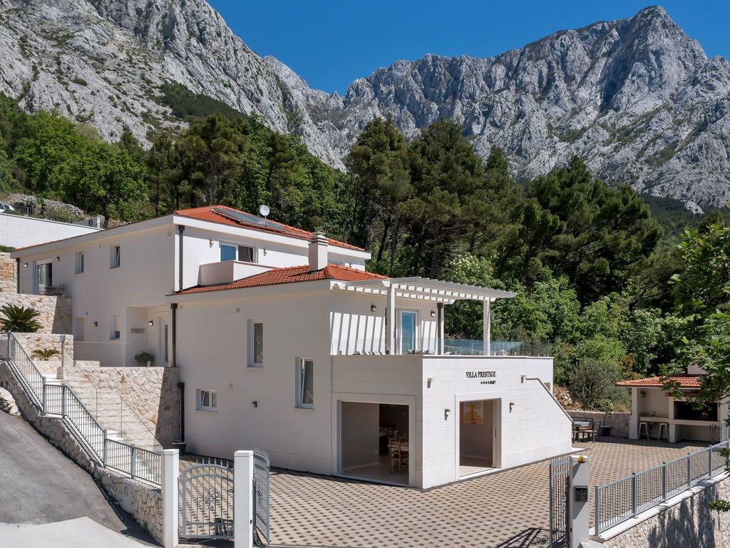 mit Privatpool für 8 Personen  + 2 Kinder ca. 450 m&sup2; in Bast, Dalmatien (G