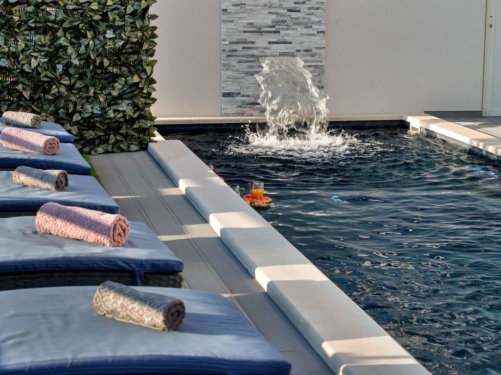 in Makarska mit Privatem Pool