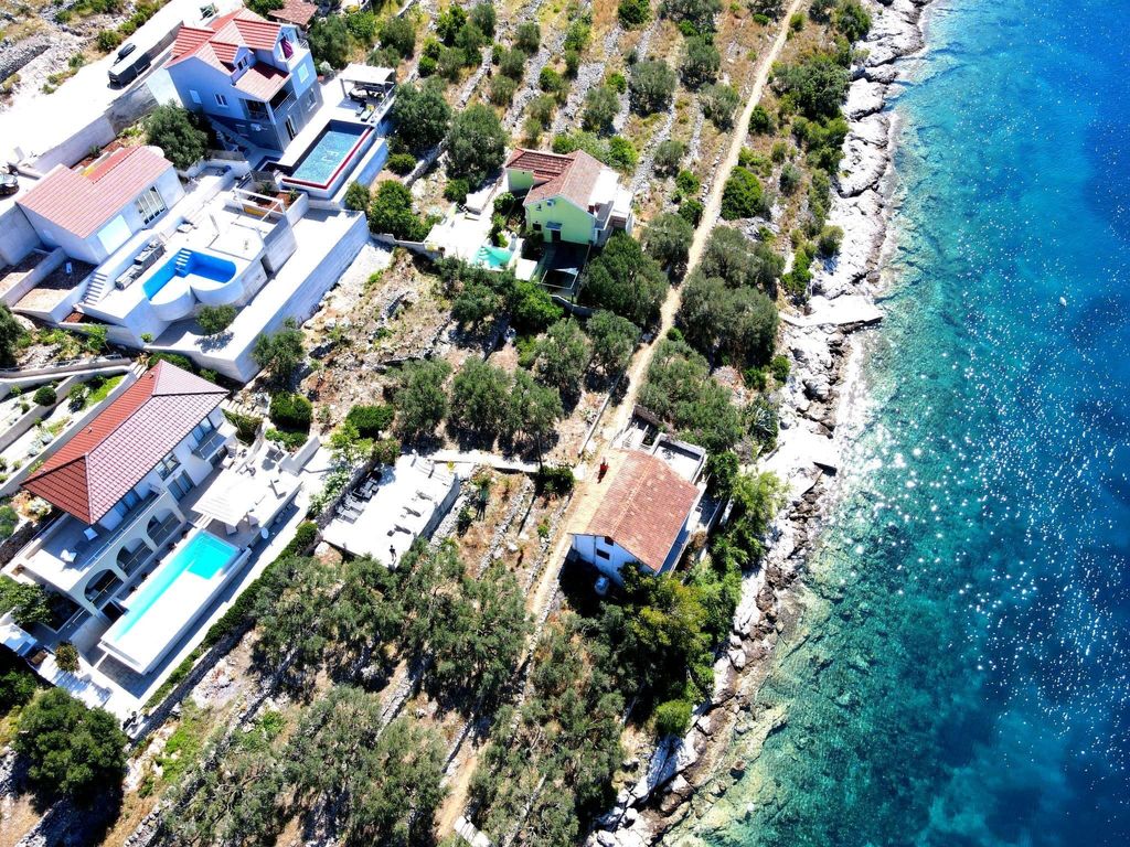 "vila Belveder" mit Infinity-Pool