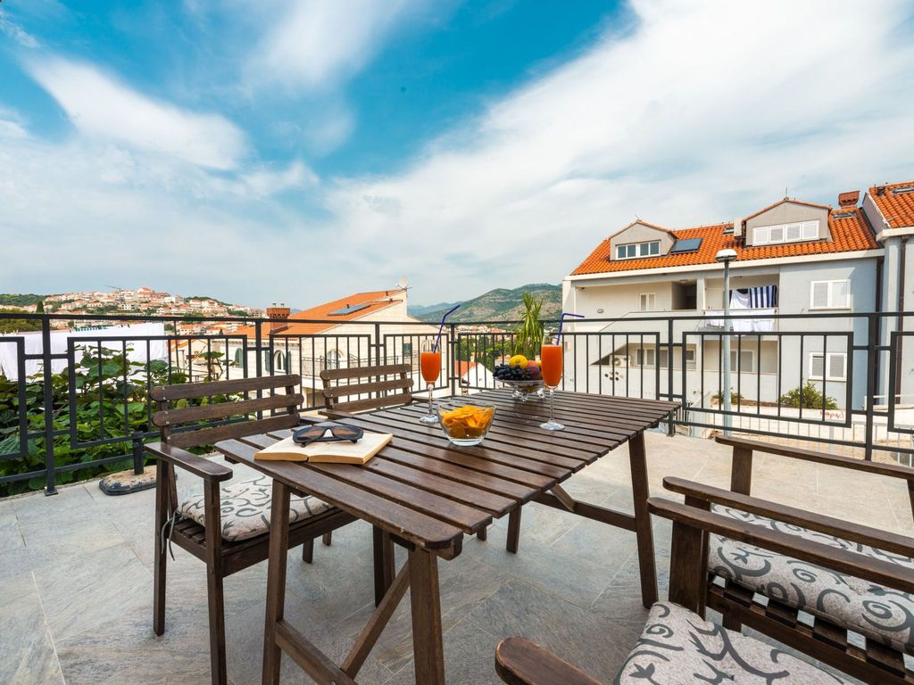 Studio mit Terrasse und herrlicher Aussicht