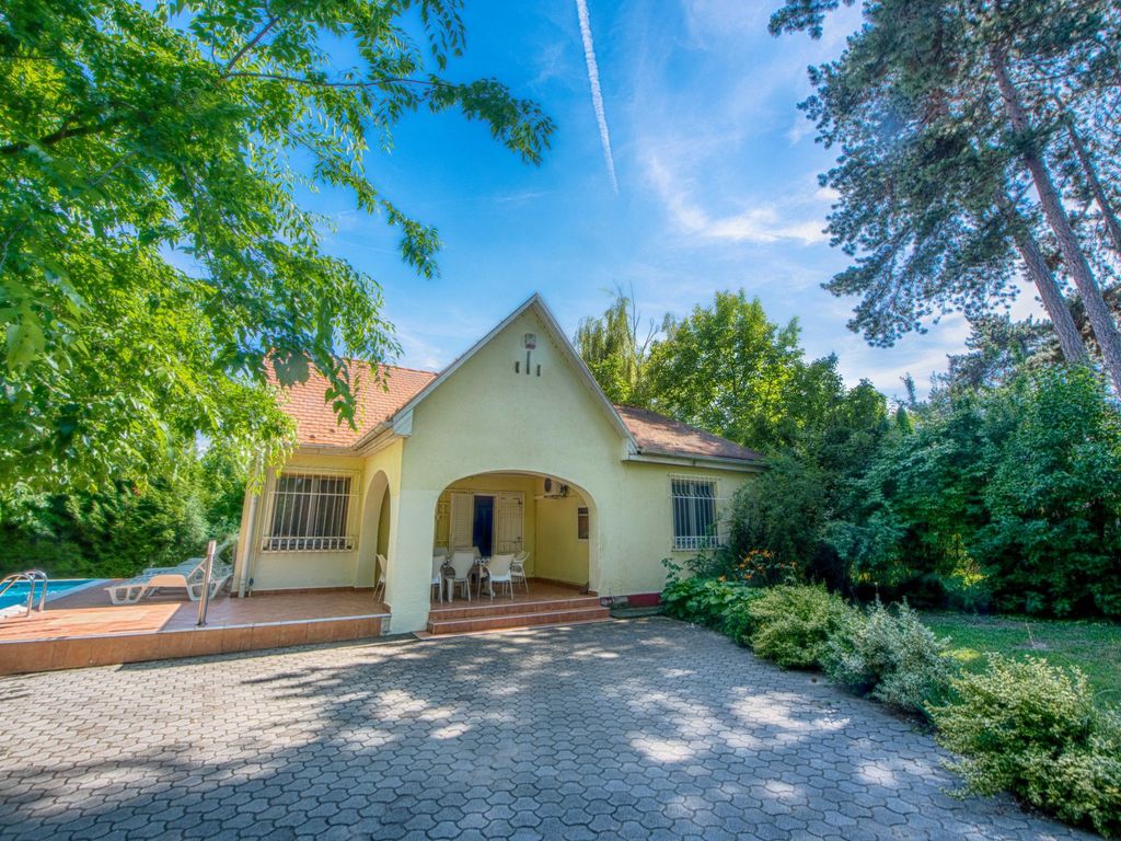 Klimatisiertes Ferienhaus in Siófok mit Grill