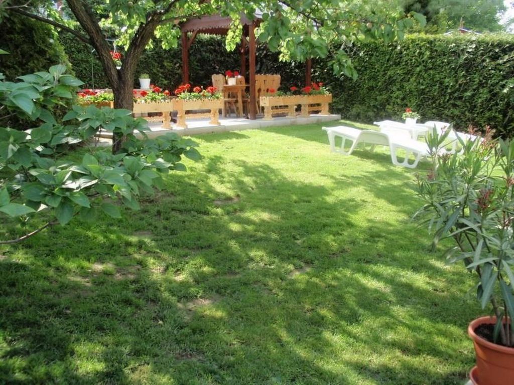 Wohnung mit Terrasse, Grill und Garten