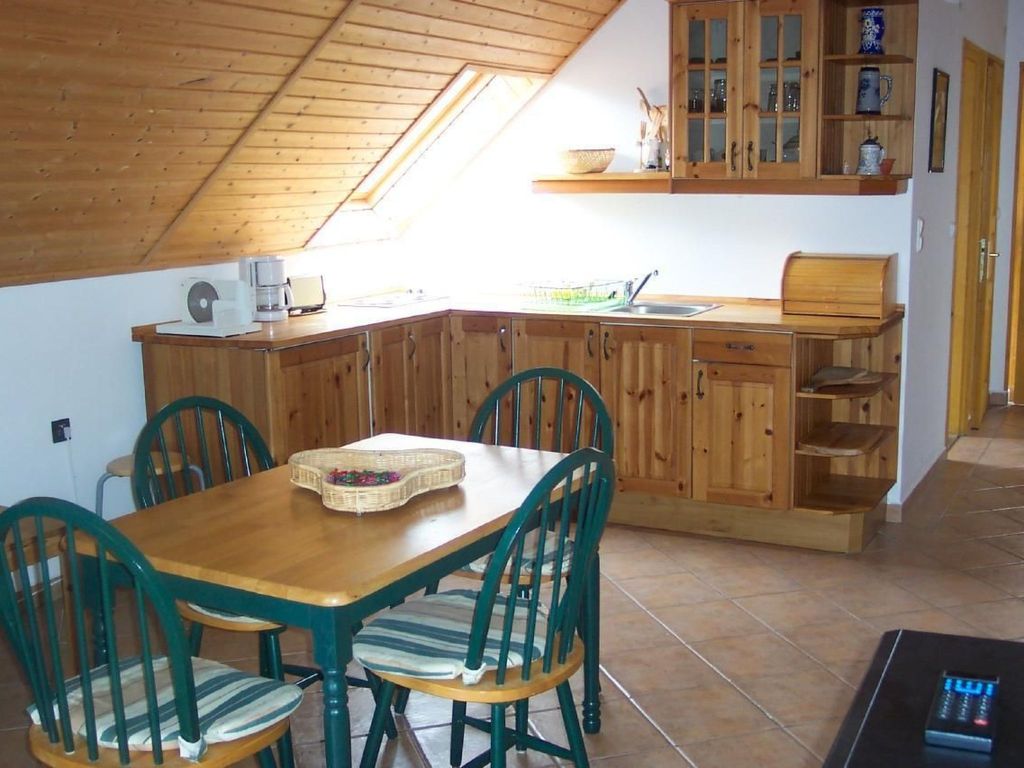 Appartement B in Strandnähe mit Terrasse und Grill