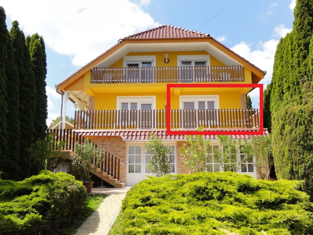 Zentrumsnahe Ferienwohnung mit Terrasse