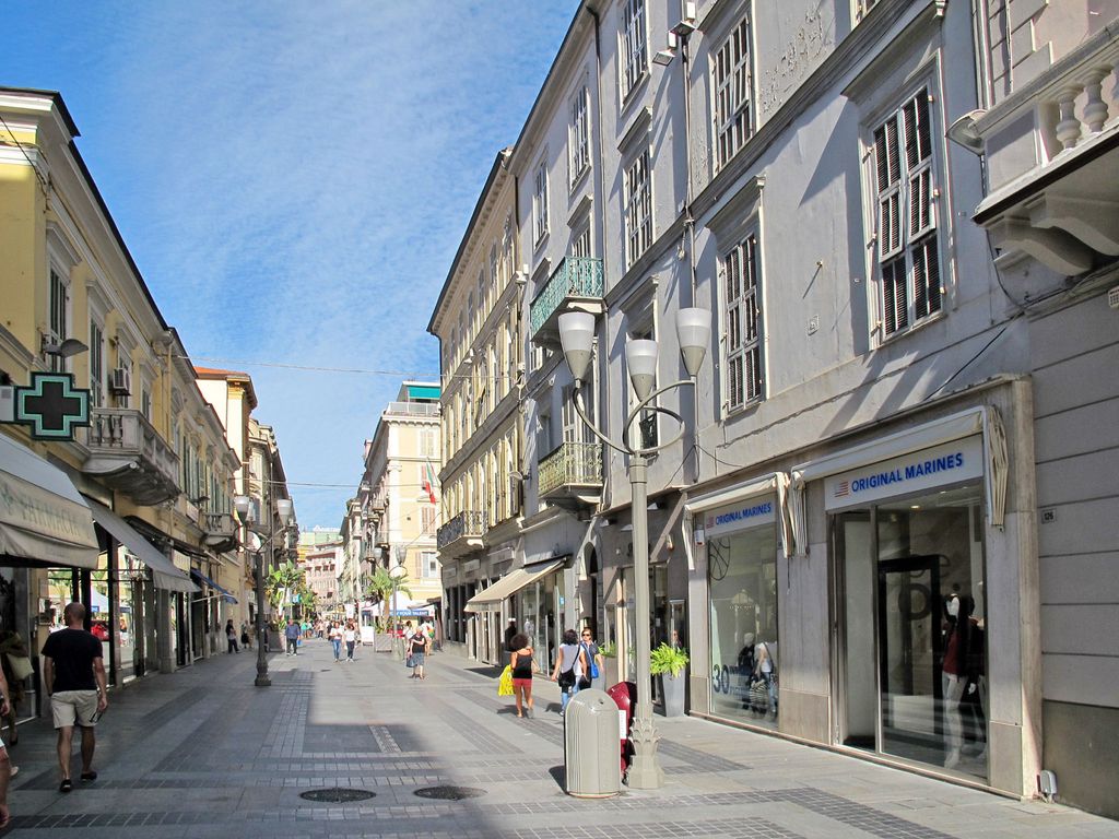 Piazza Colombo