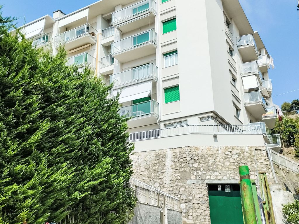Finalmarina Zwei-Zimmer-Wohnung 300m Strand