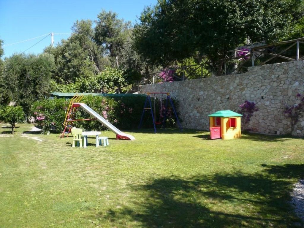 Einzimmerwohnung mit Panoramablick im Erdgeschos