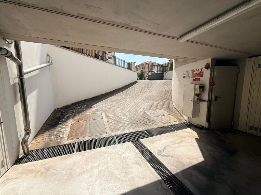 Blumare con giardino e garage,a 50m dalla spiaggia