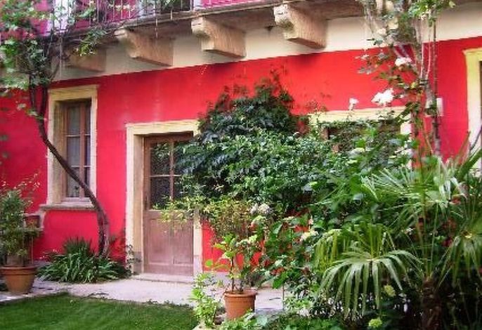 Wohnung 'Glicine' mit Wasserblick