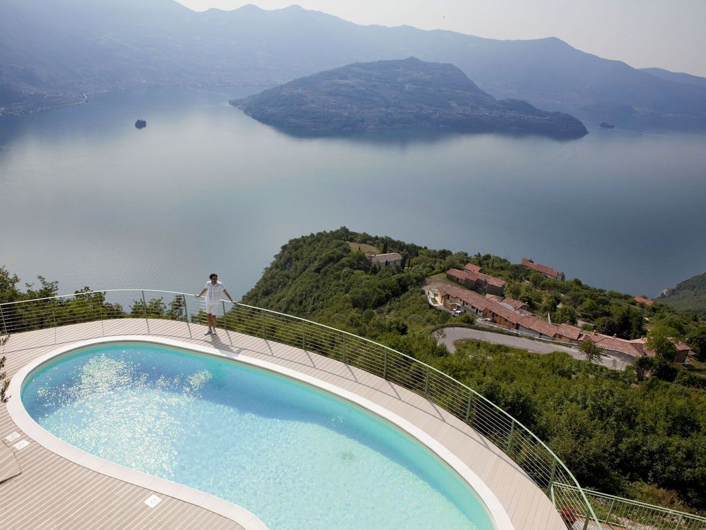 Mantegna - garten mit seeblick und schwimmbad