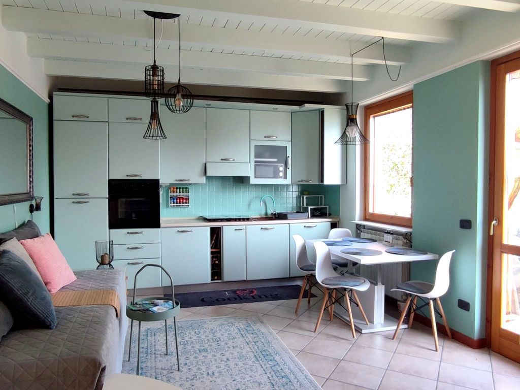 Oasi Azzurra - Drei-Zimmer-Wohnung in einer klei