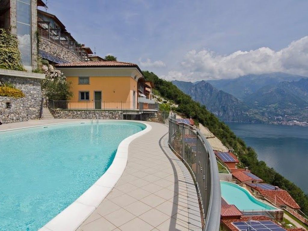 Beatrice - Haus mit Pool und Terrasse am Iseosee