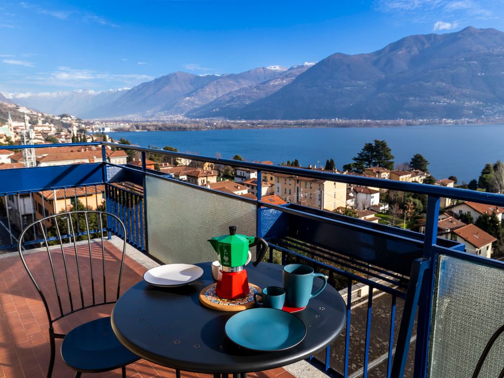 Lovere Balcony View