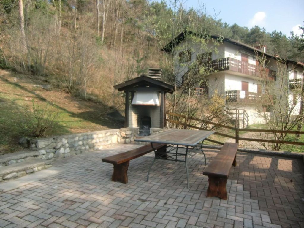 Wohnung im ersten Stock mit schönem Seeblick
